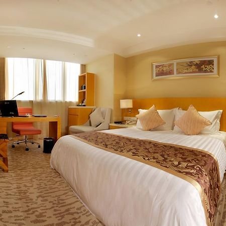 Landison Plaza International Hotel Zhenjiang  Quarto foto