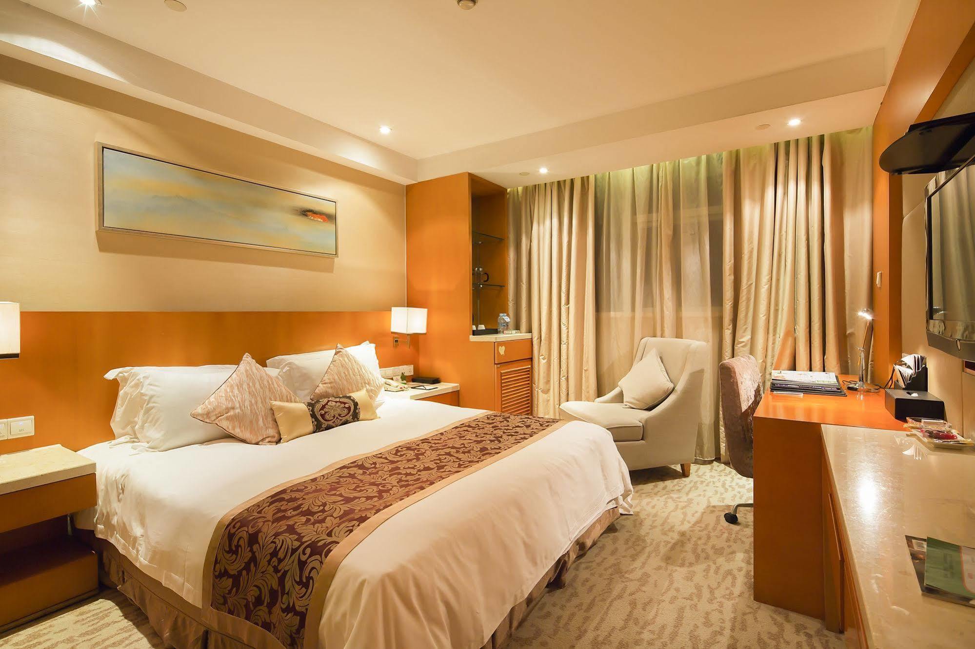 Landison Plaza International Hotel Zhenjiang  Exterior foto
